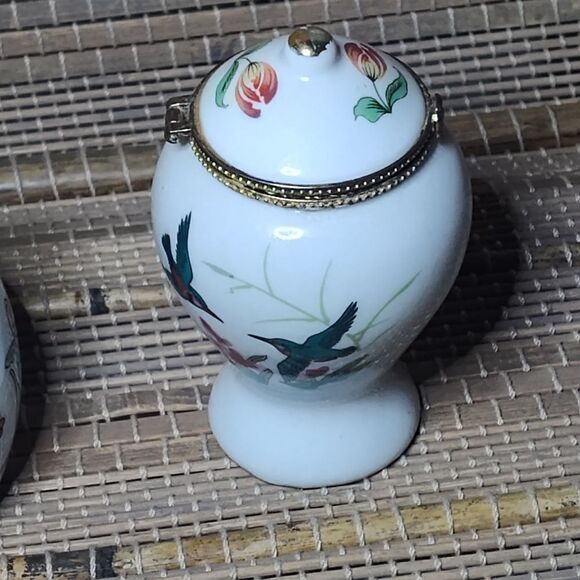 Vintage Ceramic Trinket Jars - Floral and Bird Design - Picture 3 of 6